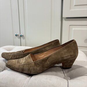 Vintage Italian Tan Heel - Manolo Blahnik